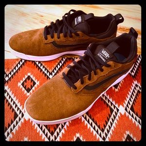 Vans UltraRange Pro -Teak suede- sz 13- worn once!